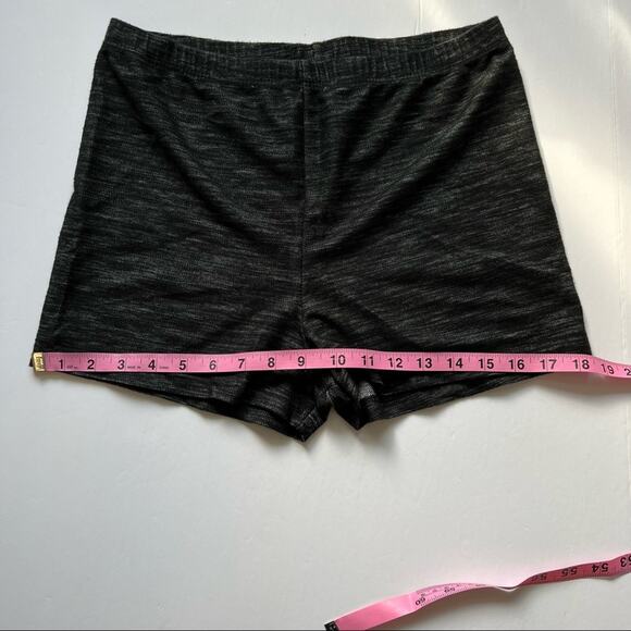 Urban Outfitters High Rise Shorts Gray Size M Marled Knit Cotton Spandex - Picture 6 of 9